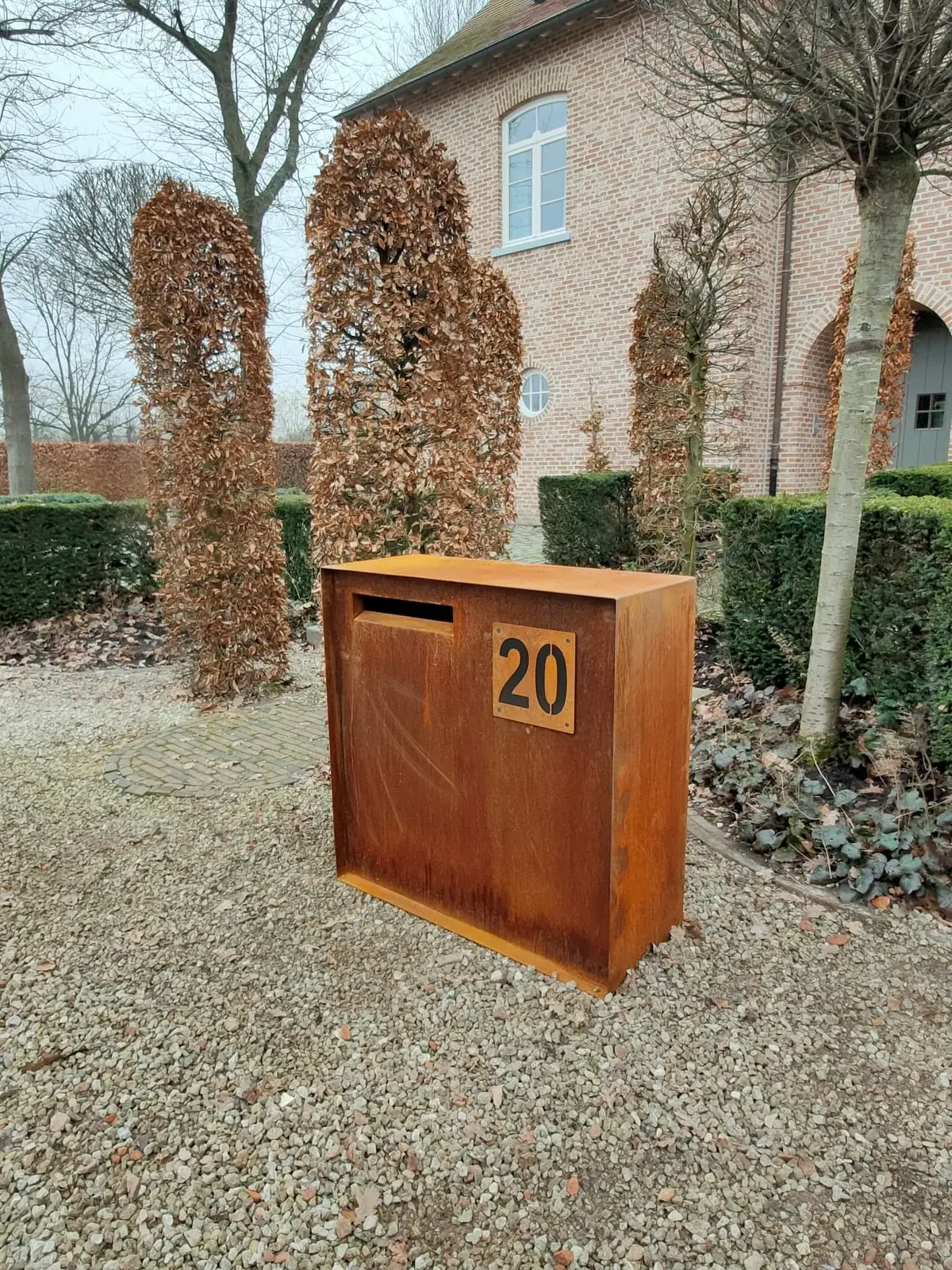 Architecturale voortuin met cortenstaal — beeld 5