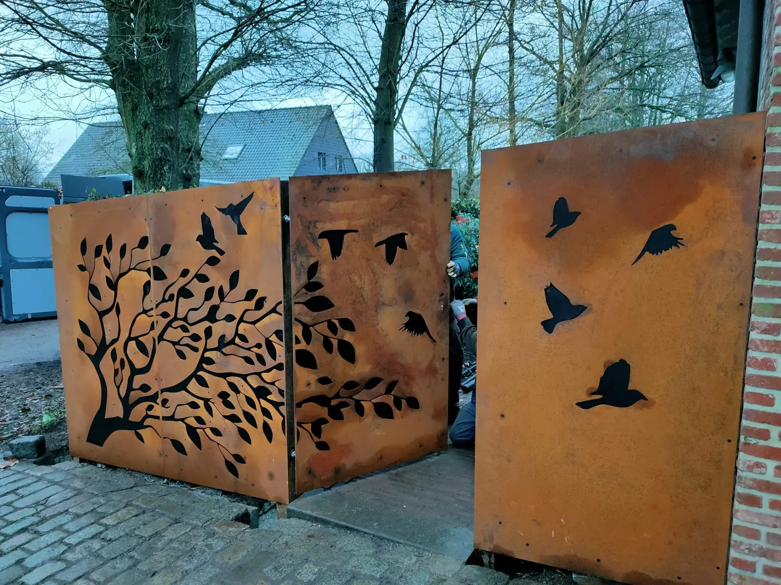 Architecturale voortuin met cortenstaal — beeld 4