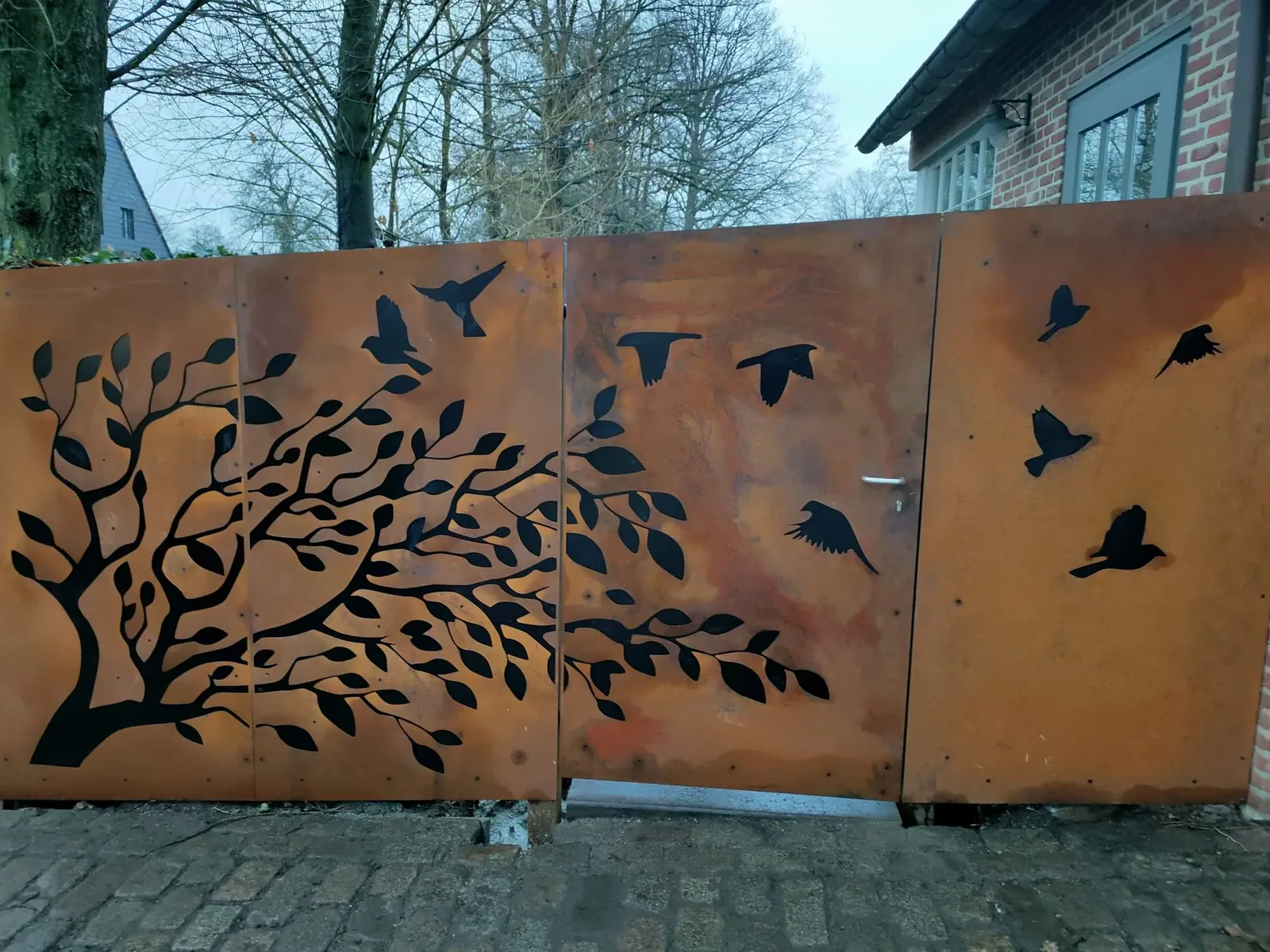 Architecturale voortuin met cortenstaal — beeld 2